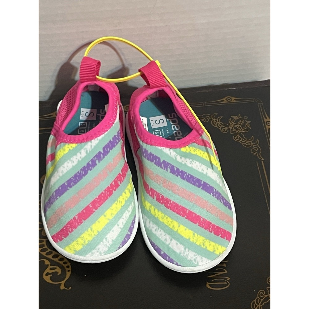Speedo Kids Beach Booties Water Shoes Pink Striped‎ Small 5-6